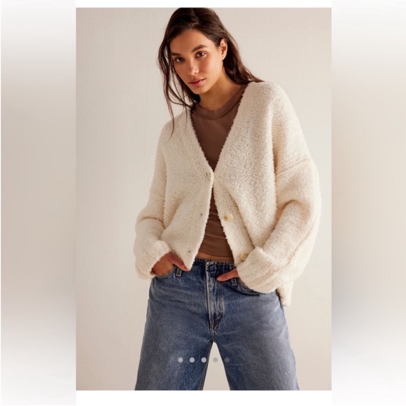 Free People Sweaters - Free People NWT Heather Cardi Size Large in Stark White ( Ivory )